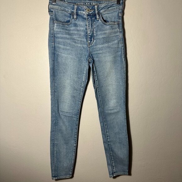 American Eagle High-Rise Jegging - Light Wash - Picture 2 of 6
